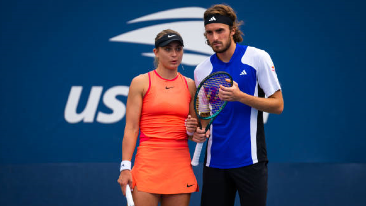 Paula Badosa y Stefanos Tsitsipas en el Open de Australia 2025. Foto: getty