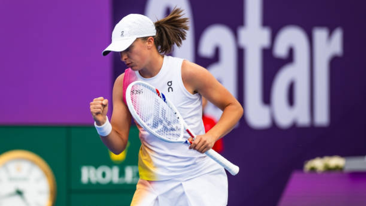 WTA Doha 2025. Swiatek vence con contundencia a Sakkari. Foto: Getty