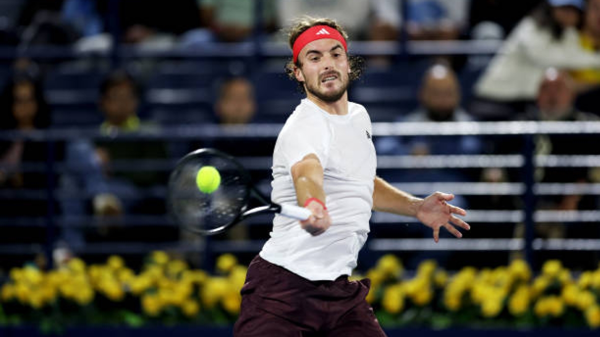 Stefanos Tsitsipas, new racket. Photo: gettyimages