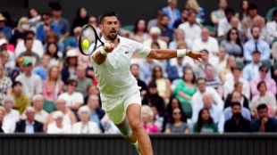 Horario y dónde ver hoy en TV y online a Novak Djokovic ante Jacob Fearnley en segunda ronda de Wimbledon 2024